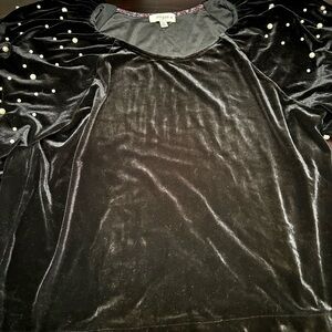 Umgee Black Velvet Puff-Sleeve Top with Pearl Embellishments